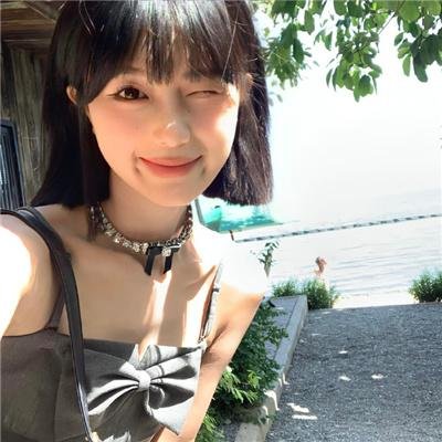 虞美人盛开的山坡